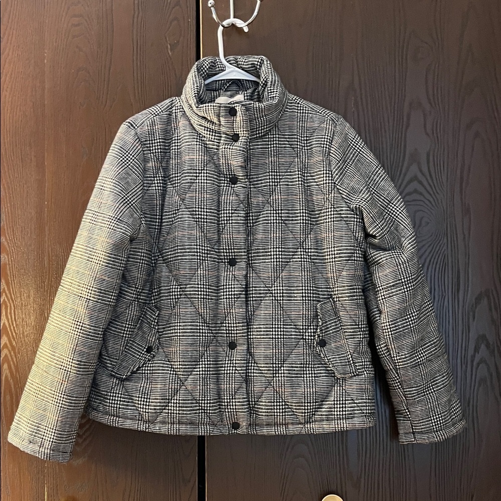 A New Day quilted winter jacket. Black and white checked. Size XL